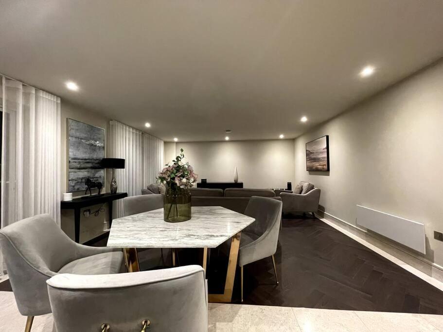 شقة 2Br Urban Vista Retreat Chcl F7 تشيجويل المظهر الخارجي الصورة